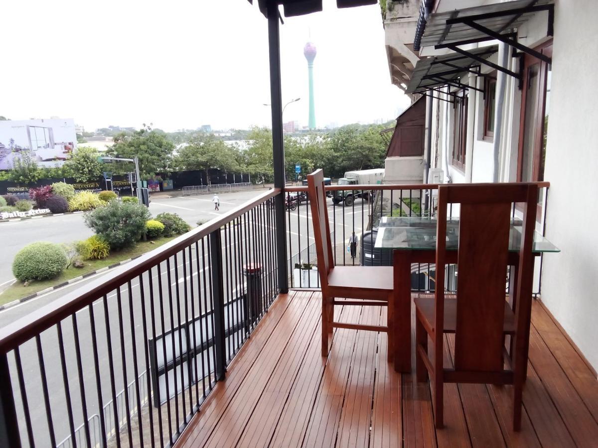 Urban Deck Bed & Breakfast Colombo Exterior photo